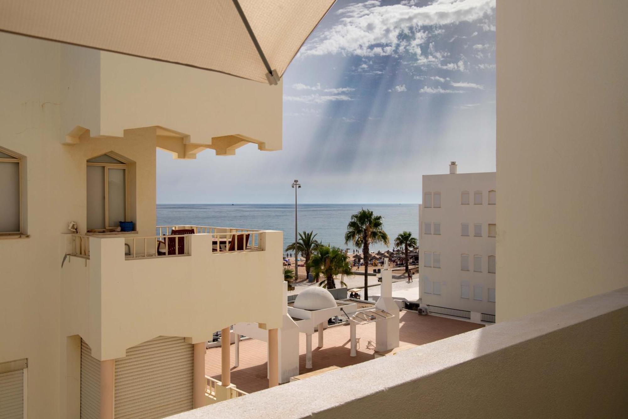 Atlantida By Garvetur Lägenhet Quarteira Exteriör bild